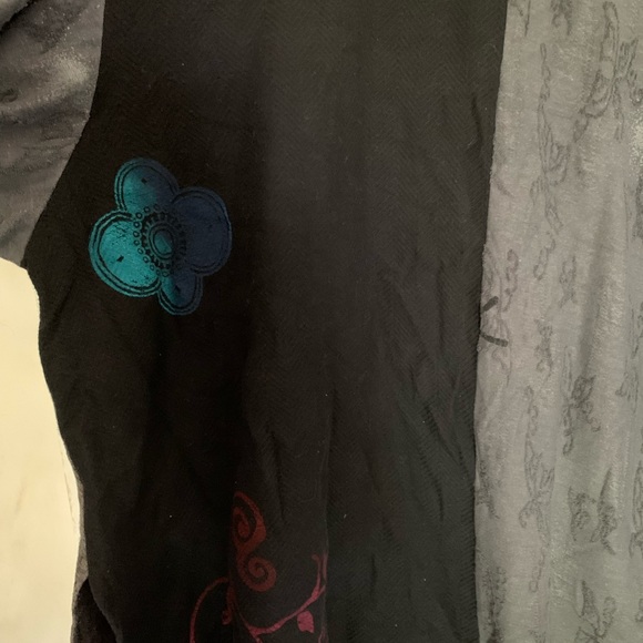 MUTI PATTERNED SWEATER !! - Picture 4 of 7